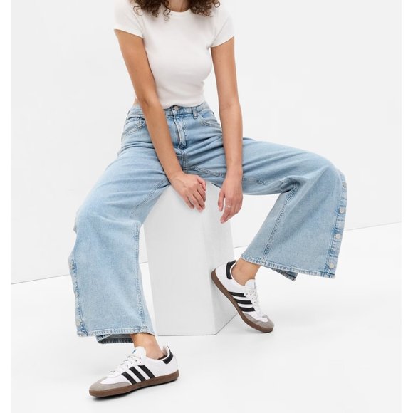 GAP Light Blue Flare & Wide Leg Jeans - Picture 3 of 9